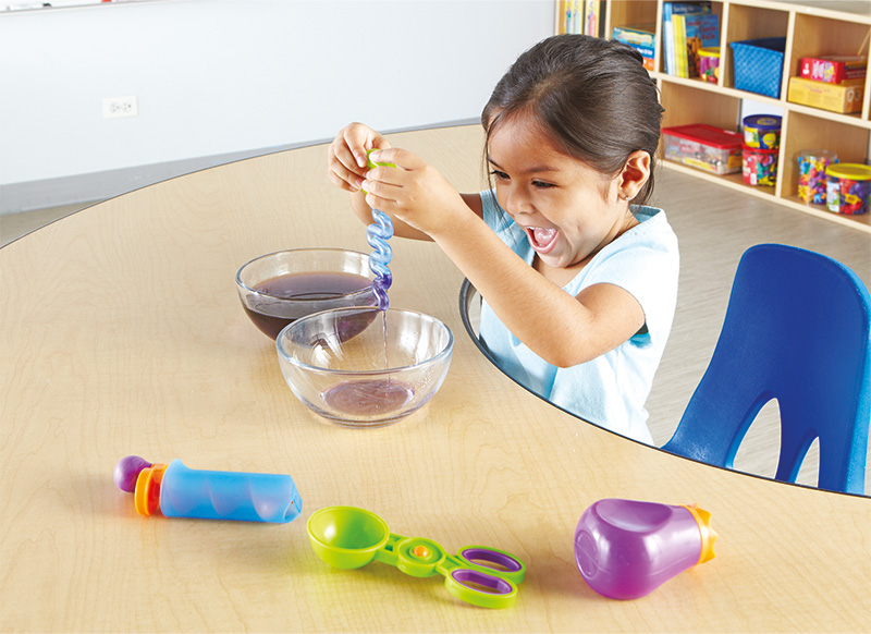 Watertafel - Learning Resources Sand & Water Fine Motor Tool Set - waterset - waterhulpjes - set van 4 assorti