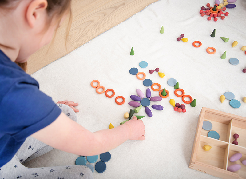 Loose parts - tickit - schatten sorteerkist - set van 109