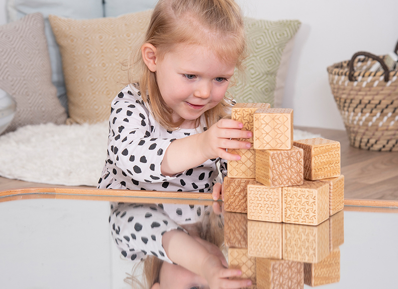 Constructie - blouwblokken - multi sensorische bouwblokken - TTS - hout - pattern bricks - set van 10