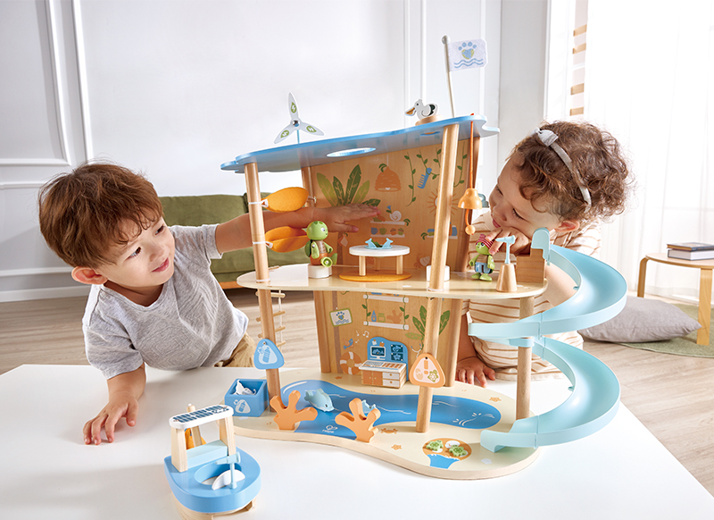 Poppenhuis - Hape - ocean rescue beach house - per set